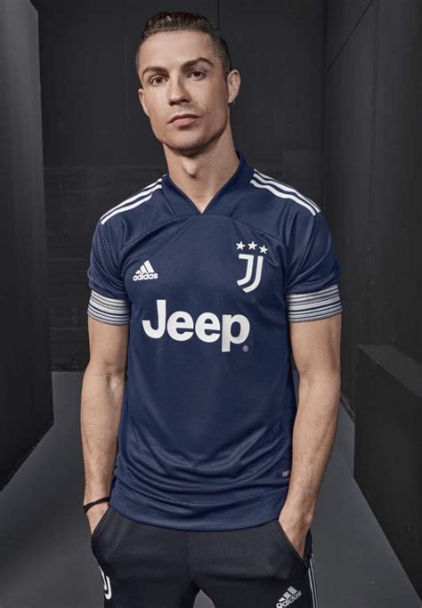 juventus 2020 21 kit.